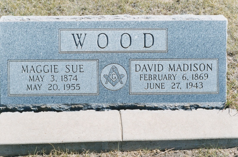 Maggie Sue and David Madison WOOD - IMG_0373.jpg IMG_0373.jpg