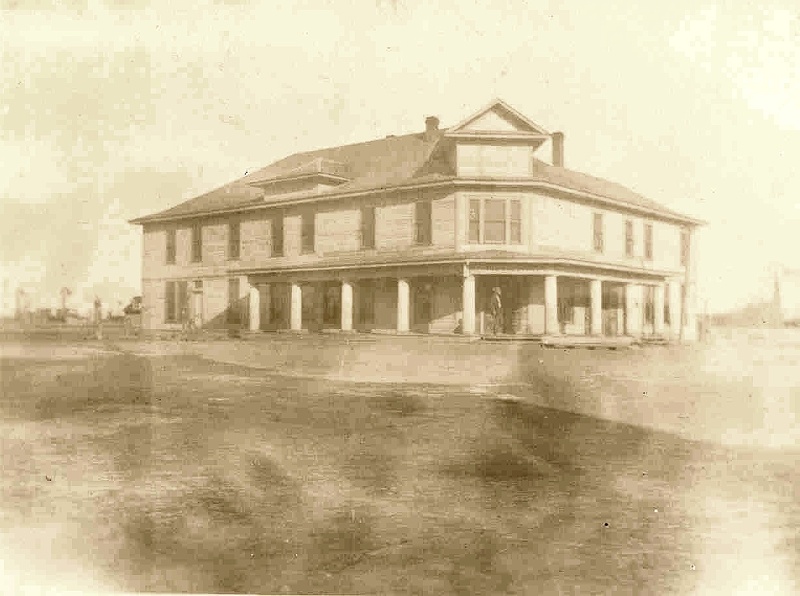 Hotel Tulia. Photo taken by Robert M Leonard. Hotel Tulia.JPG