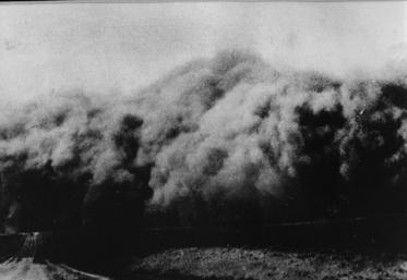 Dust Bowl 1930's. blkdust.jpg