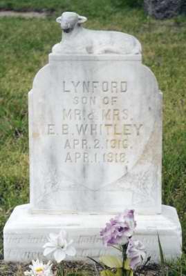 LYNFORD
Son of
Mr & Mrs
E. B. Whitley
Apr 2, 1916.
Apr 1, 1918. 002.jpg